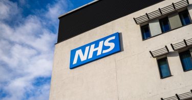 “A medicina dentária no NHS [SNS britânico] está num ponto de rutura”