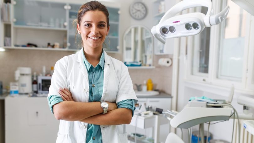 A importância do médico dentista na equipa de tratamento de cancro
