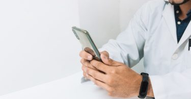 Dicas para criar uma marca pessoal como médico dentista