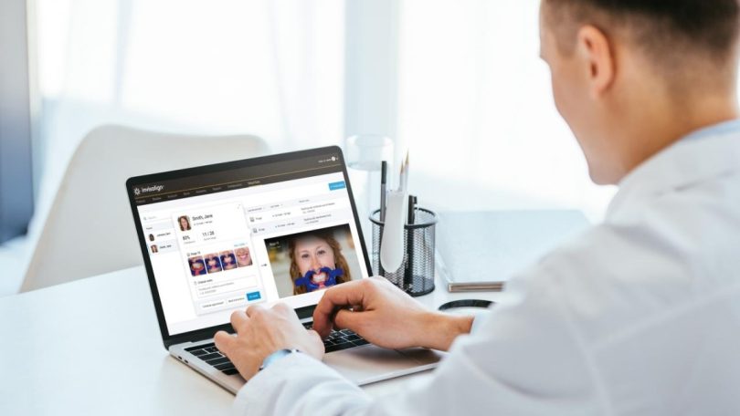 Invisalign Virtual Care AI permite monitorização remota