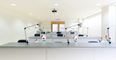 Restaurações biomiméticas em curso pré-clínico do CEMDA